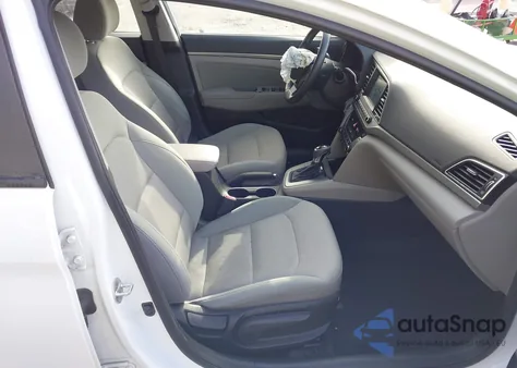 2017 Hyundai Elantra Se z USA, uszkodzony, nr VIN 5NPD84LFXHH076728